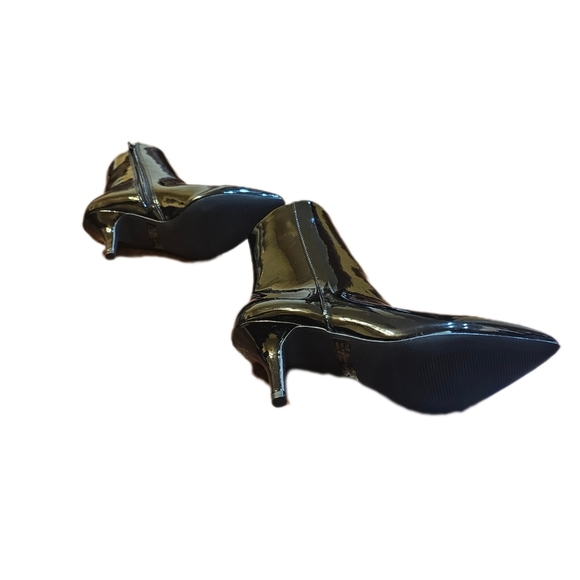 Qupid Women's Portia-05 Fashion Boot, black Size 6 - Picture 4 of 4